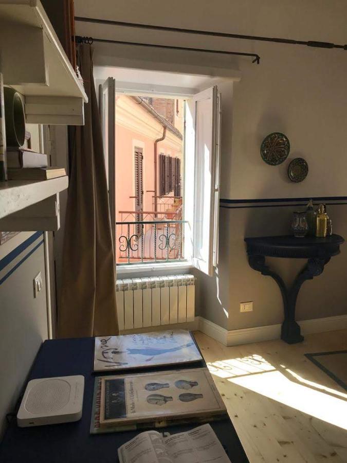 La Piazza Apartment Cantalupo in Sabina Bagian luar foto