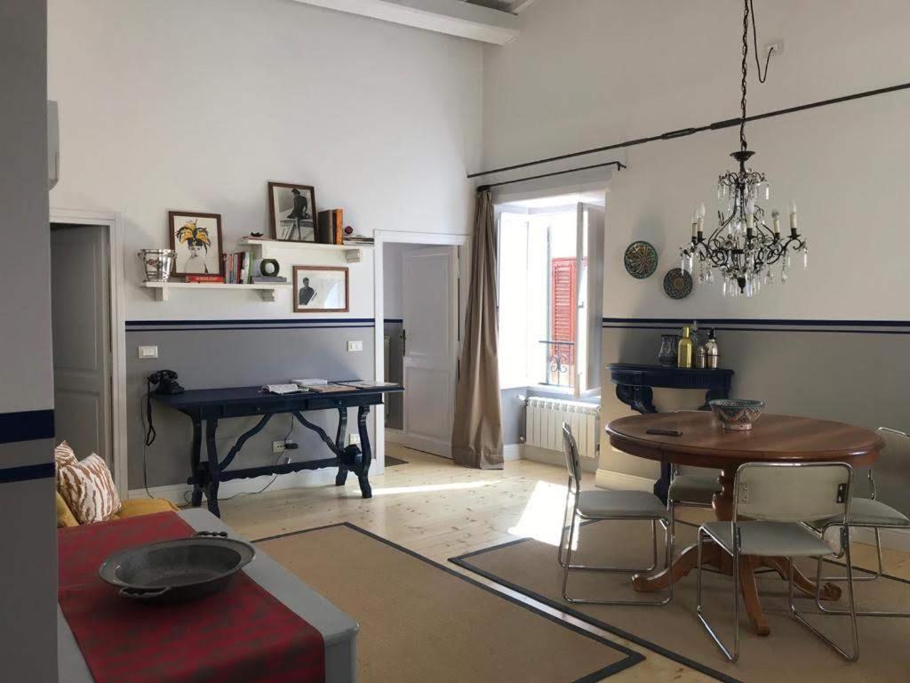 La Piazza Apartment Cantalupo in Sabina Bagian luar foto