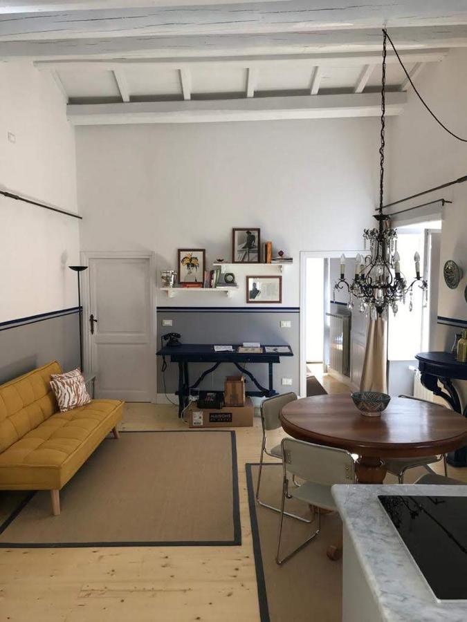 La Piazza Apartment Cantalupo in Sabina Bagian luar foto